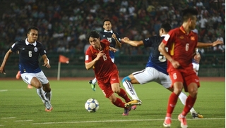“Đội tuyển Việt Nam thắng Campuchia là do may mắn”