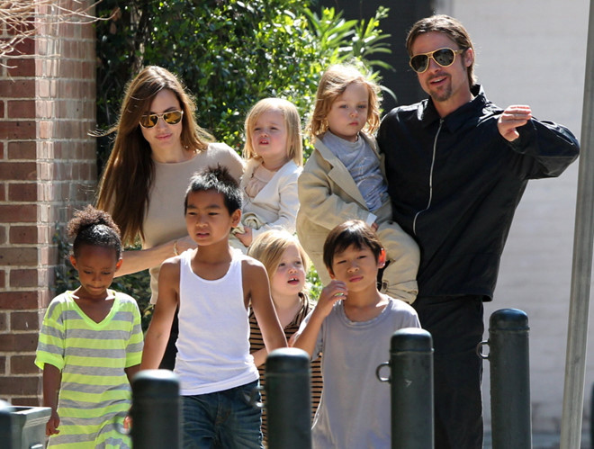  Brad Pitt và Angelina Jolie 2