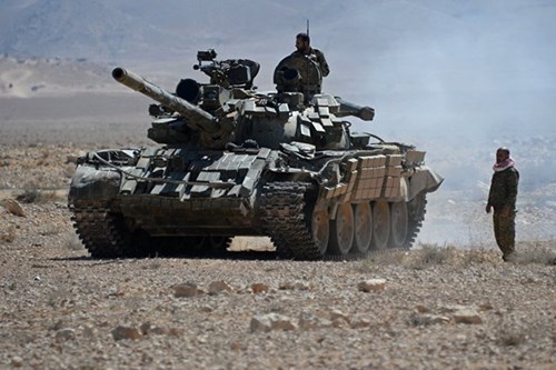 Xe tăng của Quân đội Syria ở Deir Ezzor. Ảnh: Sputnik 