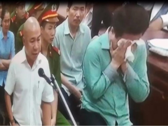 Đại án Oceanbank, Hà Văn Thắm khóc trước tòa