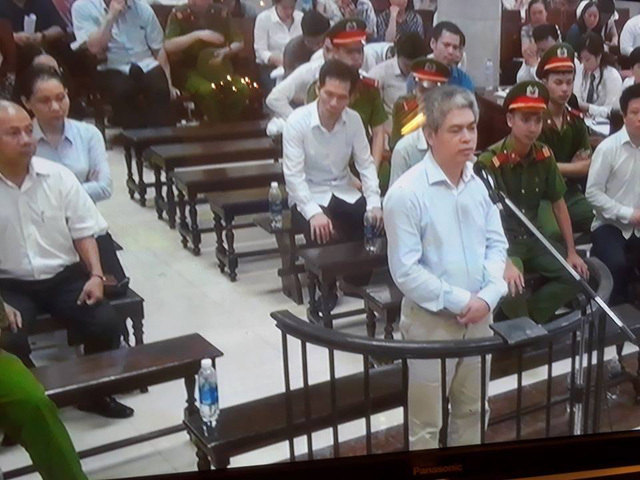 Đại án Oceanbank: Nguyễn Xuân Sơn tự bào chữa trước tòa