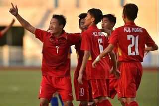 Đội tuyển U16 Việt Nam đè bẹp Campuchia dù thi đấu thiếu người