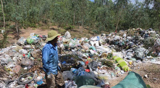 Khi nơi xử lý rác thải trở thành nỗi ám ảnh kinh hoàng của người dân