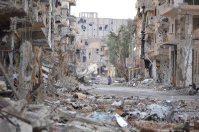 Quân đội Syria cùng Không quân Nga đã phá vỡ vòng vây kéo dài ba năm ở Dier ez-Zor từ tay IS. Ảnh: FNA