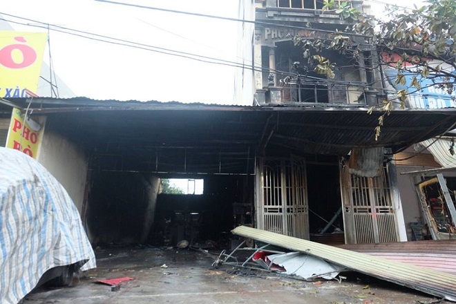 Cháy nhà 5 tầng ở Hà Nội, hàng xóm nhìn thấy hai bé gái kêu cứu