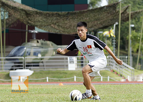 Nguyễn Hữu Anh Tài hiện chơi bóng tại giải hạng Ba Hàn Quốc