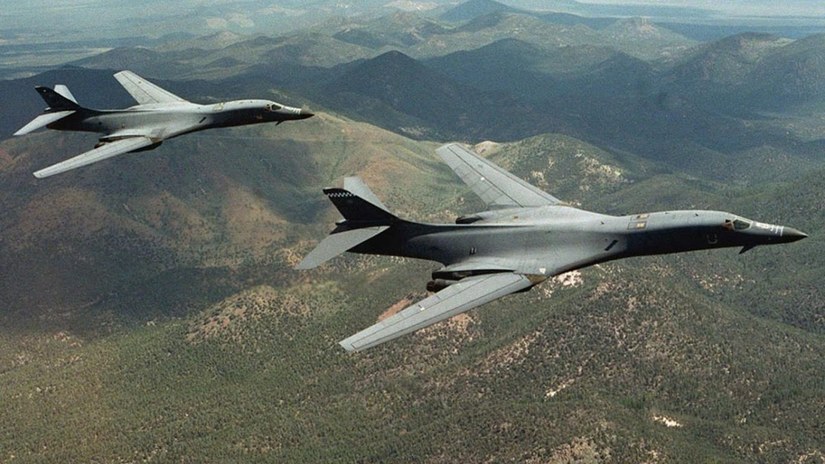 Máy bay Mỹ B-1B thường xuyên bay trên bầu trời bán đảo Triều Tiên. Ảnh: Reuters
