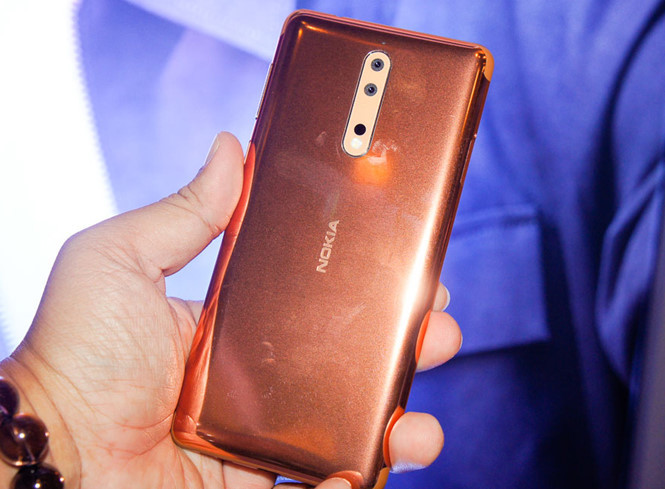 Điện thoại Nokia 8 mới ra mắt 