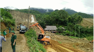 Phó Thủ tướng chỉ đạo khắc phục hậu quả vụ lở đất tại Hòa Bình