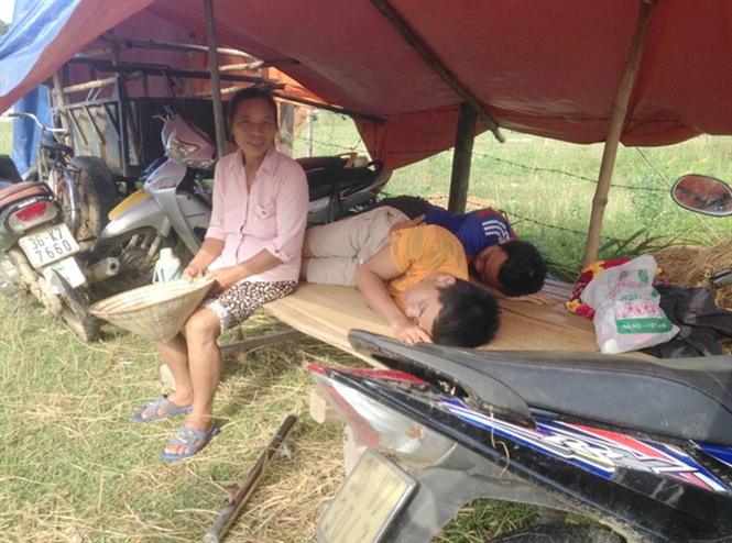 Nỗi thống khổ của người dân sau mưa lũ ở Thanh Hóa khi không có nhà cửa