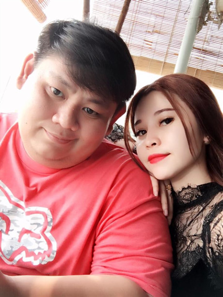 Cặp đôi chênh nhau gần 100kg được ca ngợi trên báo Hàn3