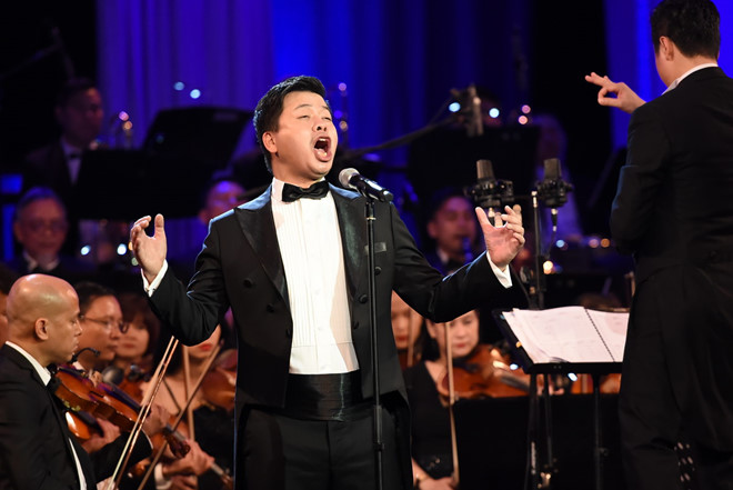 Liveshow ca sĩ Đăng Dương liều lĩnh với tiền tỷ 