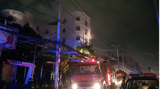 Điều tra nguyên nhân cháy quán karaoke ở Sài Gòn khiến nhiều người mắc kẹt