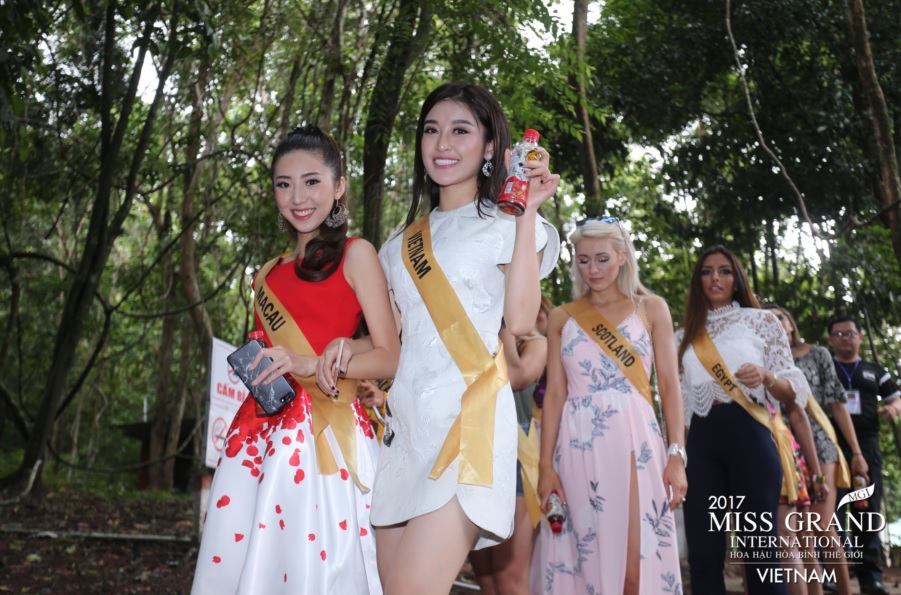 Á hậu Huyền My khoe vẻ đẹp hút hồn tại Miss Grand International 2017 - Hoàng My và các bạn