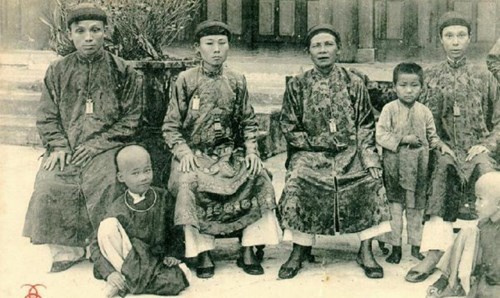 Ngắm những kiểu tóc quái lạ trong lịch sử Trung Quốc mới thấy sinh ra thời  nay là quyết định đúng đắn