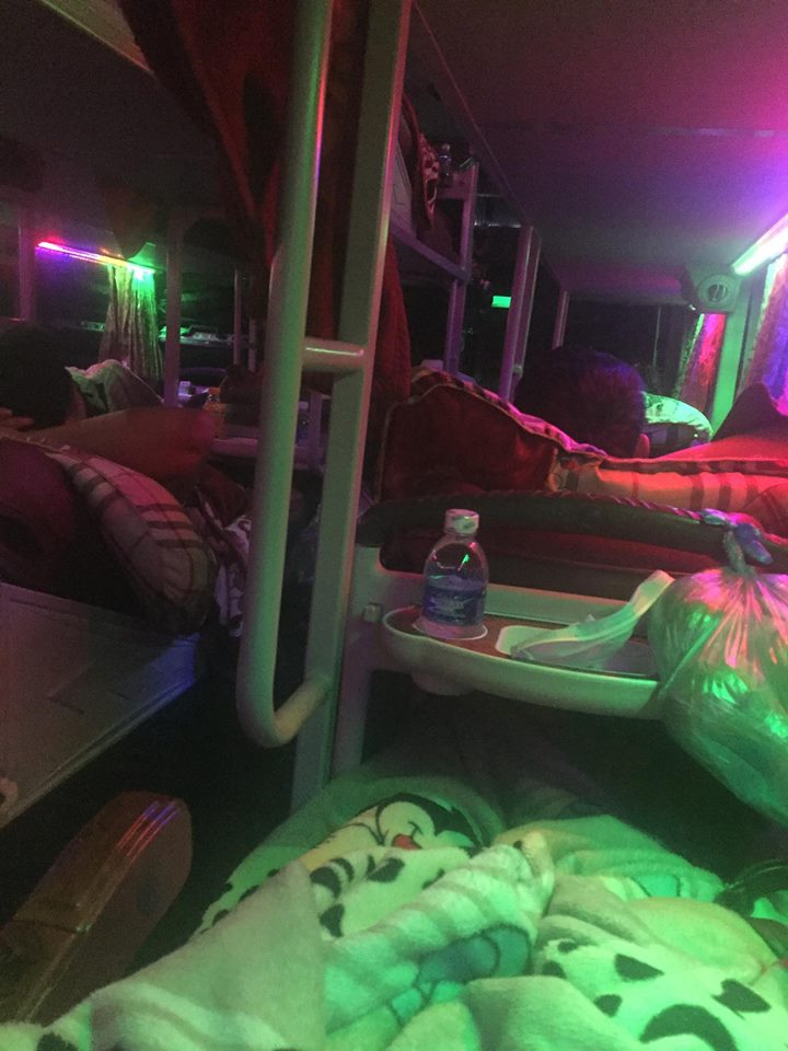 Chị H. đi xe giường nằm từ Hà Nội lên Điên Biên bị phụ xe luồn tay vào người