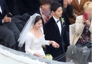 Song Hye Kyo tiếp tục dính nghi án có bầu sau đám cưới với Song Joong Ki