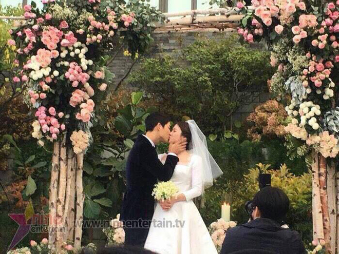 Những khoảnh khắc đẹp ở đám cưới của Song Joong Ki - Song Hye Kyo 8