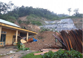 Sạt lở đất ở Quảng Nam: Vẫn còn 2 nạn nhân chưa được tìm thấy