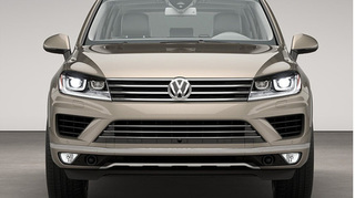 Giảm giá 400 triệu đồng, xe Volkswagen Touareg xác lập 