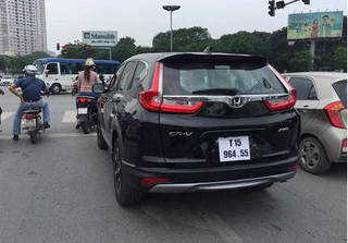 Honda CR-V 2017 bất ngờ xuất hiện ở Hà Nội trước ngày ra mắt