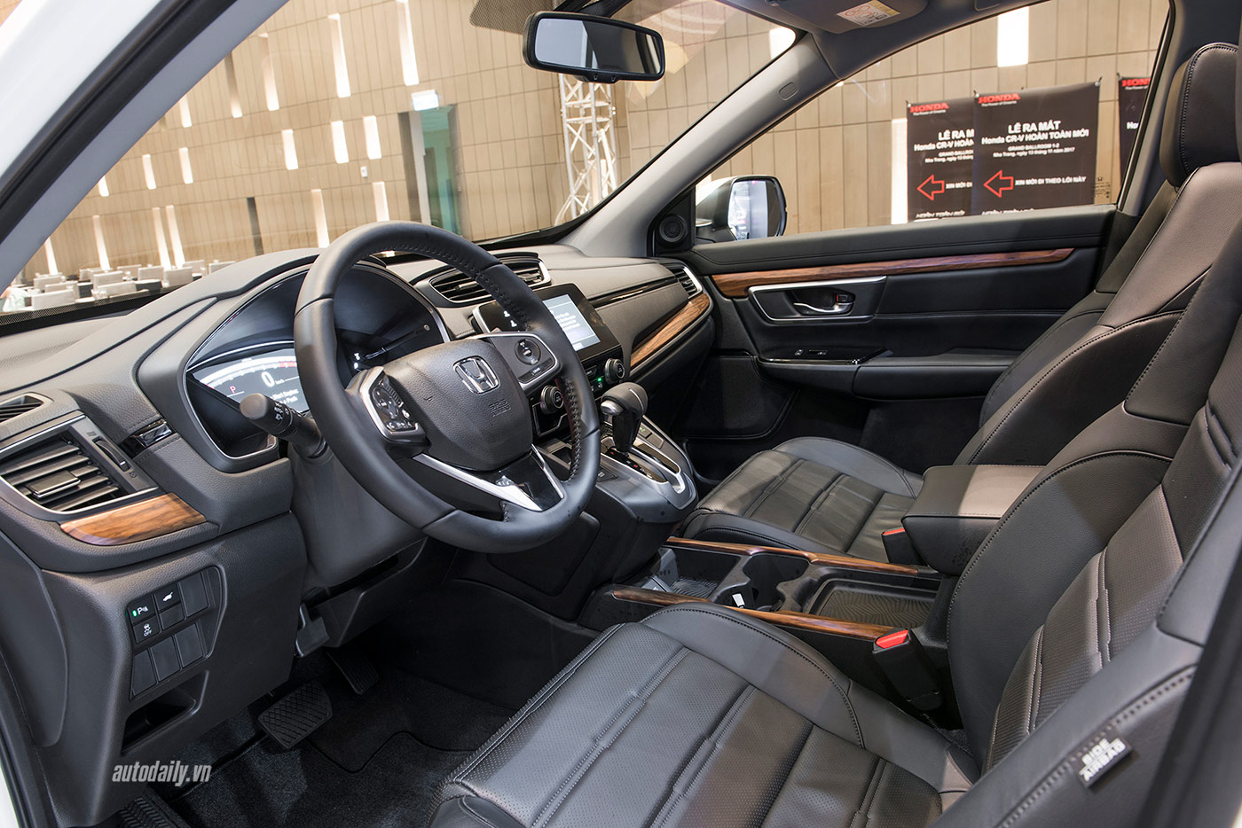 Honda CR-V 7 chính thức ra mắt làm khuynh đảo giới mê xe