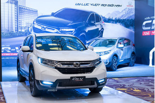 Cận cảnh Honda CR-V 2018 chính thức ra mắt làm khuynh đảo giới mê xe