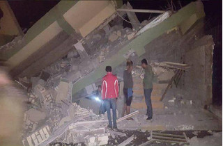 Động đất kinh hoàng trong đêm, Iraq - Iran đối mặt con số thương vong hàng nghìn người