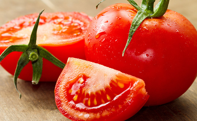 ăn gì để trẻ lâu cà chua