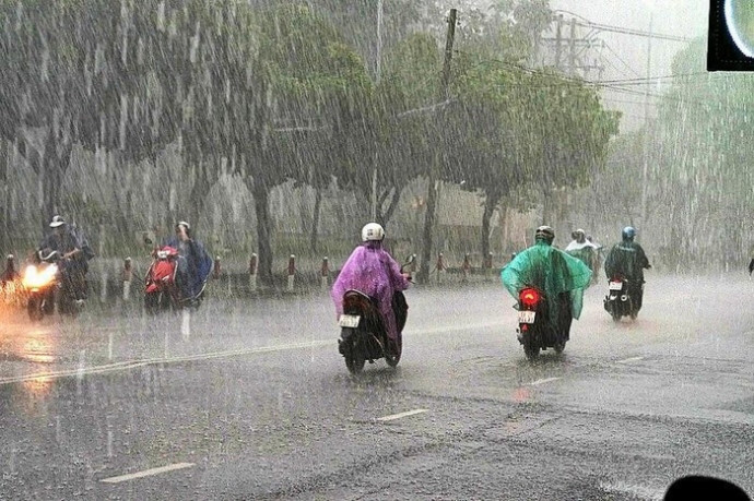 Dự báo thời tiết mới nhất: Trung Bộ có mưa diện rộng