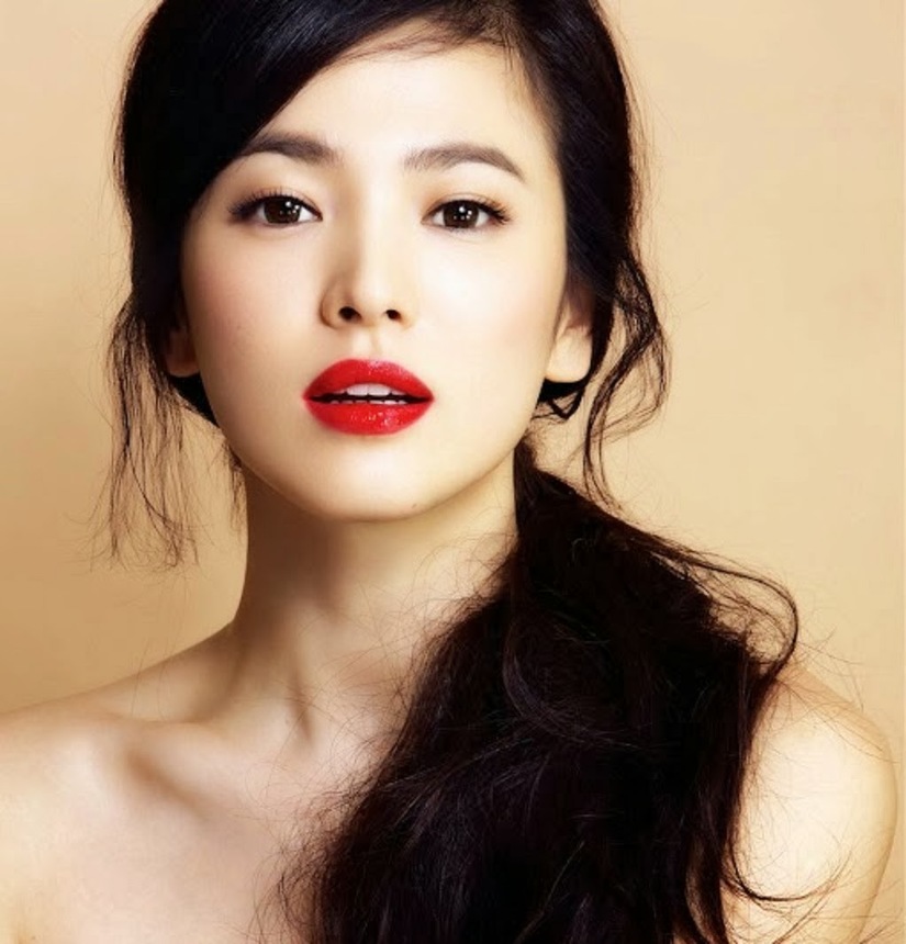 Song Hye Kyo – Vẻ đẹp rạng rỡ theo thời gian 9