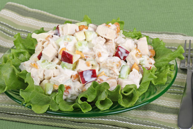 Sai lầm khi ăn kiêng khiến không thể giảm cân ăn salad mayonaise