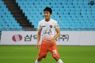 Thông tin cực hot về tiền vệ Lương Xuân Trường và Gangwon FC tại K.League
