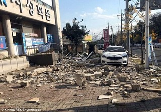 Những hình ảnh đổ nát chưa công bố về động đất ở Hàn Quốc