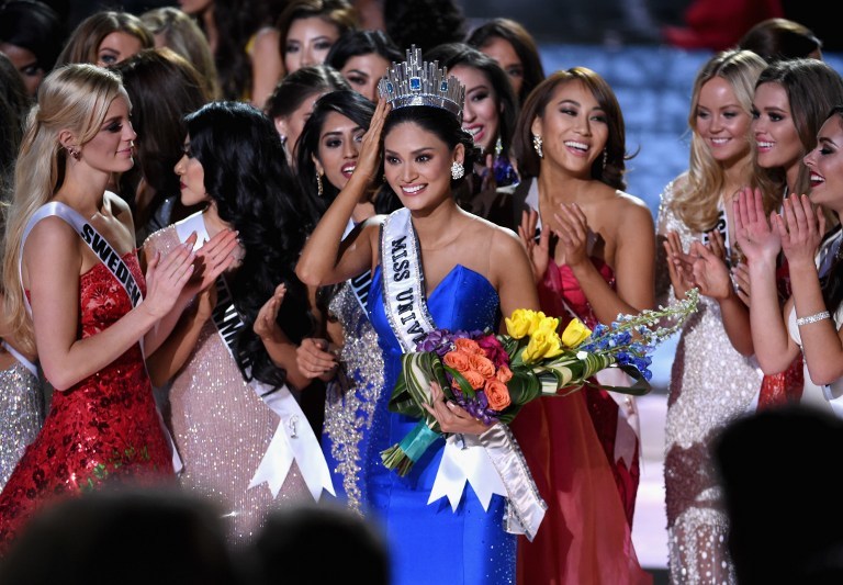 2 Hoa hậu bị cho là xấu nhất lịch sử làm giám khảo Miss Universe 2017 là ai? 4