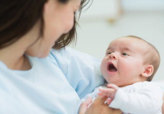 6 quan niệm sai lầm khi chăm sóc trẻ sơ sinh bố mẹ cần thay đổi ngay