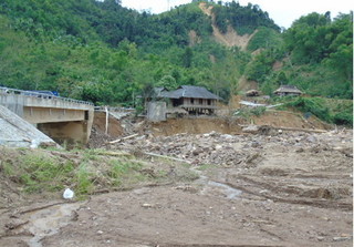 Thanh Hóa: Chi 55 tỷ hỗ trợ người dân khắc phục sau mưa lũ