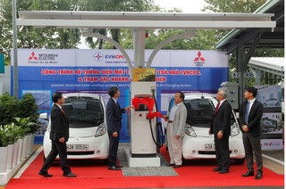 Khánh thành trạm sạc nhanh cho ô tô điện đầu tiên tại Việt Nam