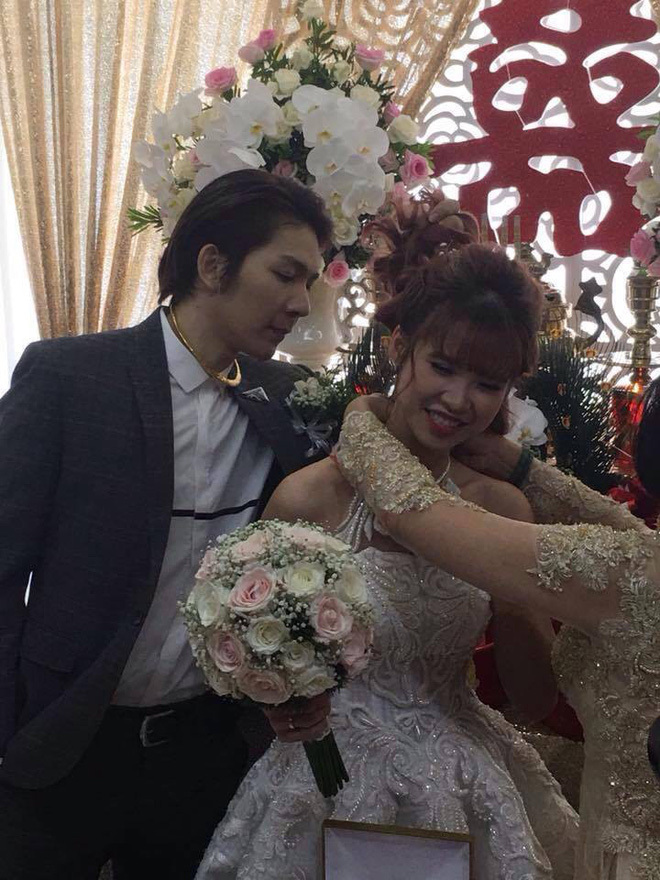 Ca sĩ Khởi My và Kelvin Khánh bất ngờ tổ chức đám cưới 2