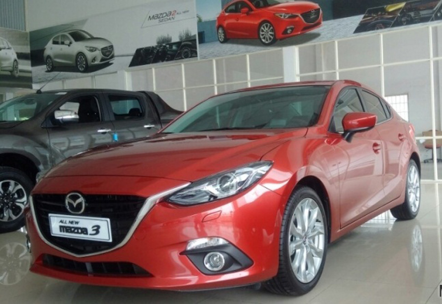 Khó lường xe Mazda đầu tháng tăng, giữa tháng đồng loạt giảm 