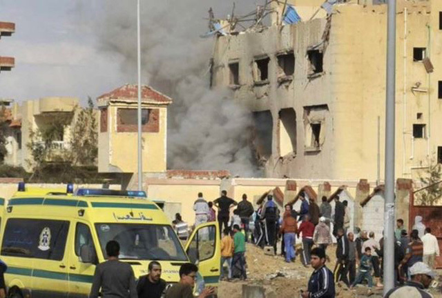 Đánh bom, xả súng ở nhà thờ Ai Cập, ít nhất 115 người chết