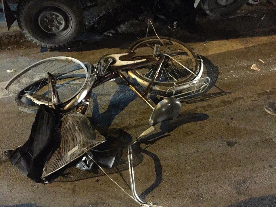 Vụ tai nạn trên khiến 4 em học sinh phải nhập viện, xe đạp bị hư hỏng