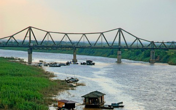 cầu Long Biên