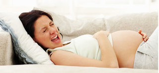 Những tư thế ngủ mẹ bầu nên tránh kẻo ảnh hưởng đến thai nhi