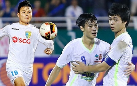 HLV Park Hang Seo gây ấn tượng với U23 Việt Nam