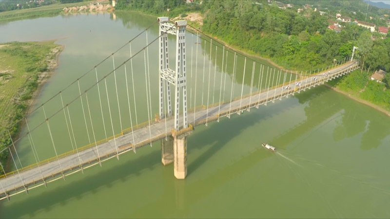 Vụ 2 nữ sinh tự tử ở sông Lam chắc chắn phải có lý do