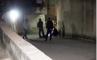 Nam thanh niên nghi rơi từ tầng 29 khu đô thị Xa La tử vong