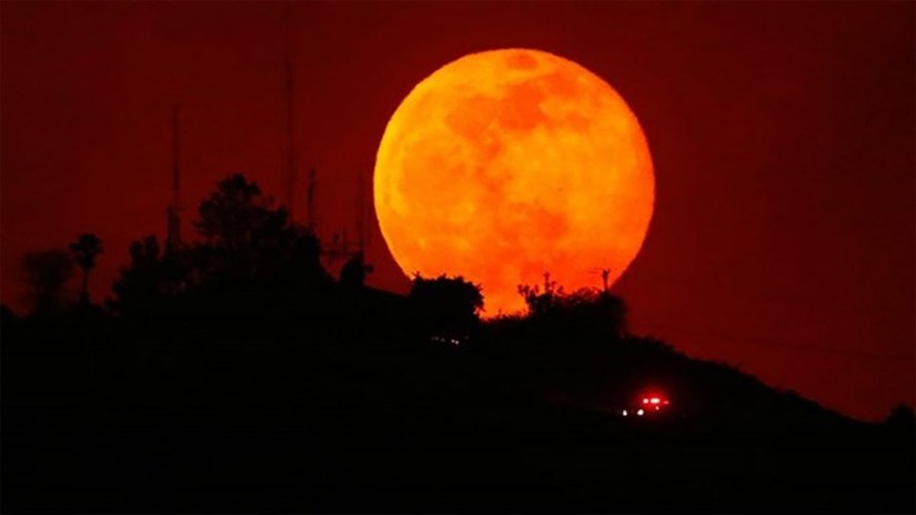 Hiện tượng Siêu trăng hiếm gặp trên thế giới