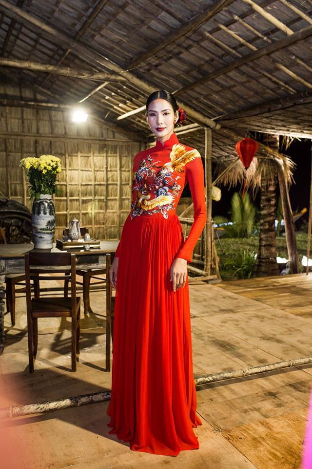 Hoàng Thuỳ Hoa hậu Hoàn vũ Việt Nam 6