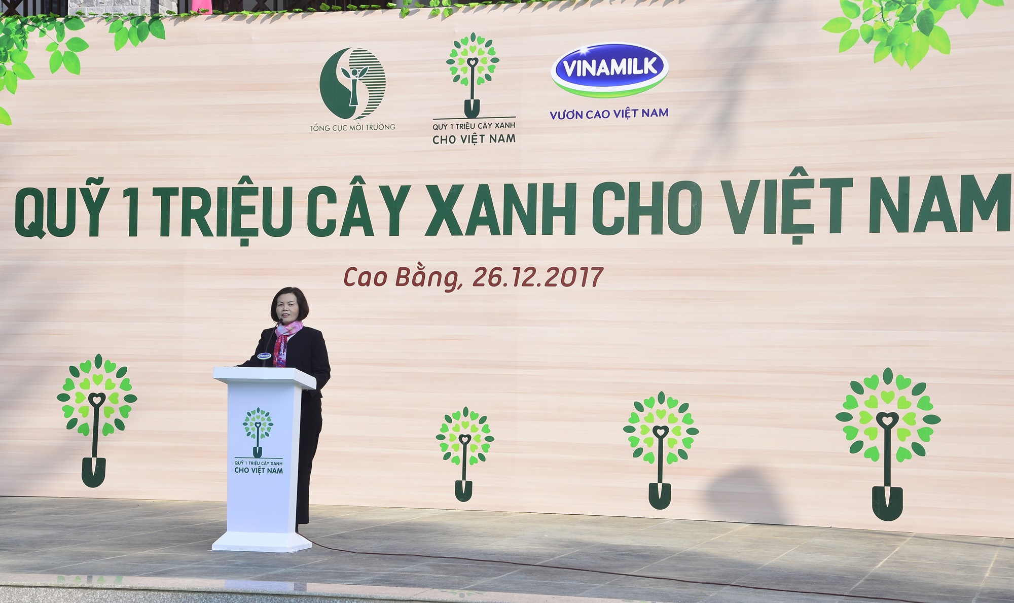 Quỹ 1 triệu cây xanh của Vinamilk ngược đến Cao Bằng